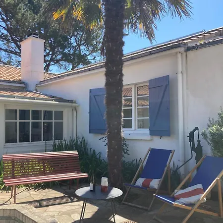 Grande Maison De Avec Piscine Casa de Férias