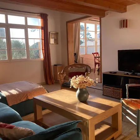 Grande Maison De Avec Piscine * La Guérinière