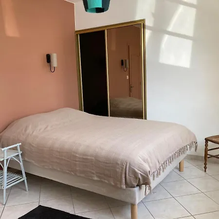 Grande Maison De Avec Piscine Casa de Férias *
